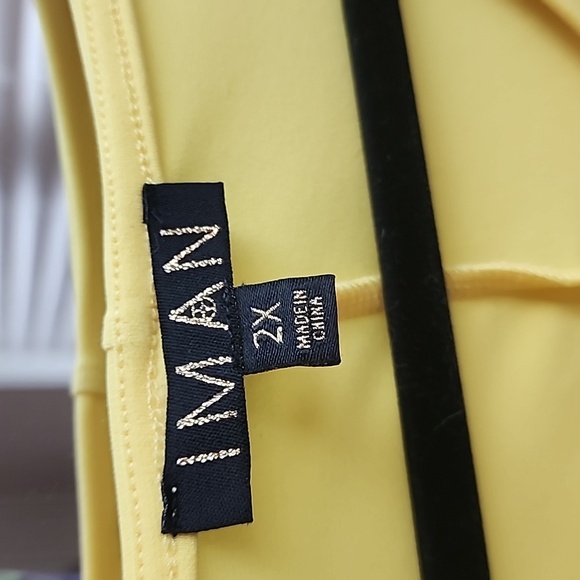 Plus size bright yellow blouse - Picture 5 of 5